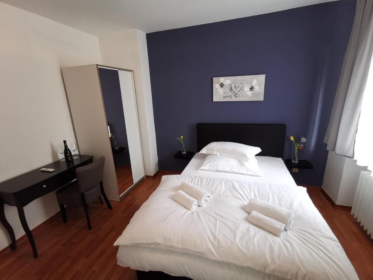 Hotel Zur Linde Rommerskirchen Værelse billede